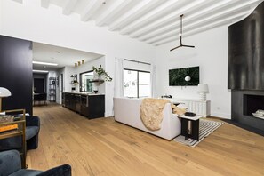 تلفزيون ذكي