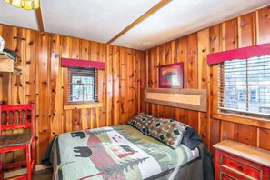 Unclassified image, 5 of 19, button