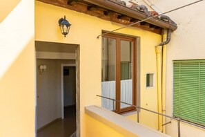 Exterior detail - Santaelisabettafirenze 2 (Firenze)