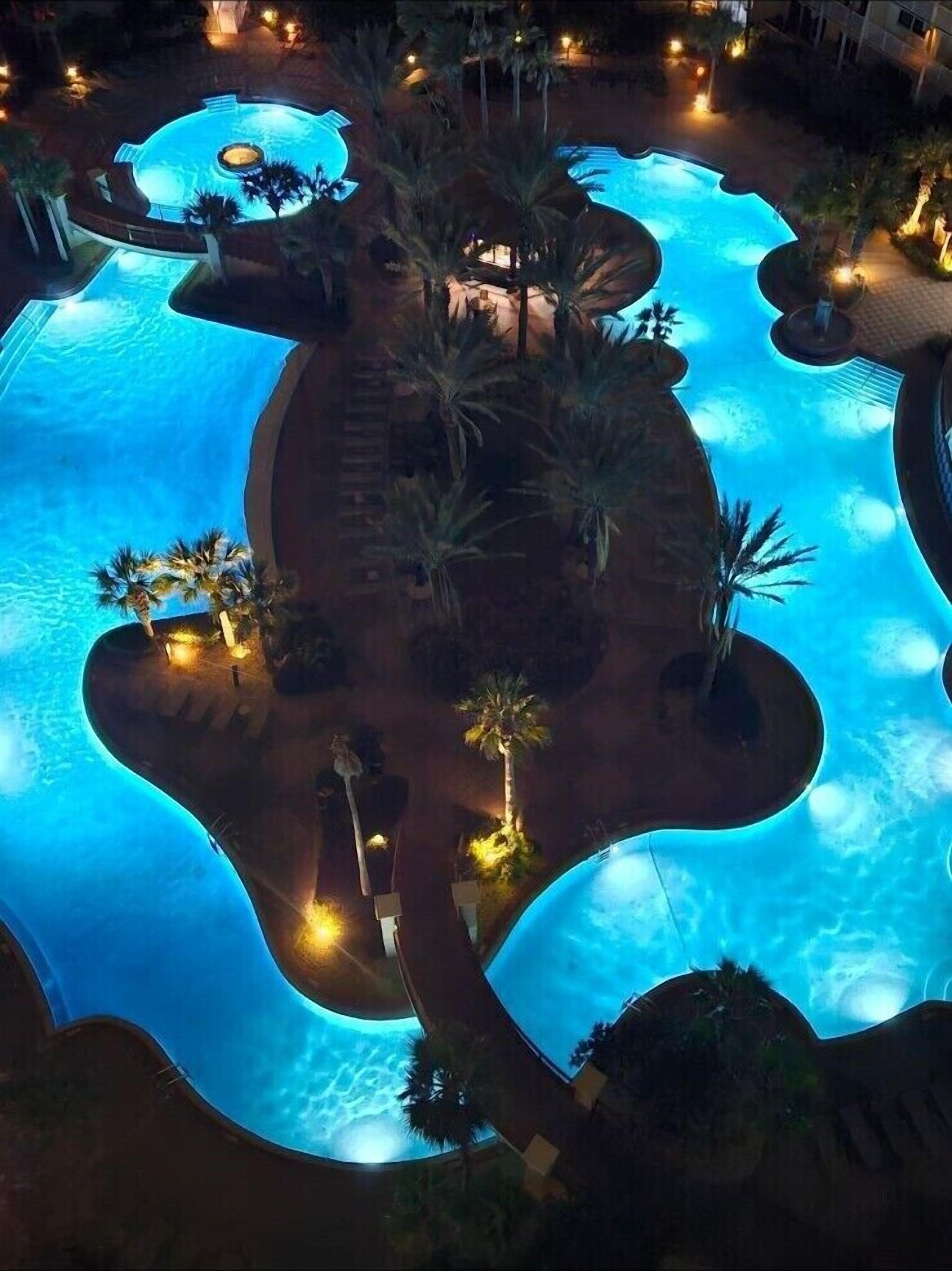 Piscine couverte, piscine chauffée