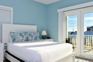 3 bedrooms, travel cot, free WiFi, bed sheets - Casa Linda: Beachview Retreat with Pool Paradise (Mexico Beach)