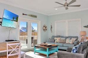 TV - Casa Linda: Beachview Retreat with Pool Paradise (Mexico Beach)