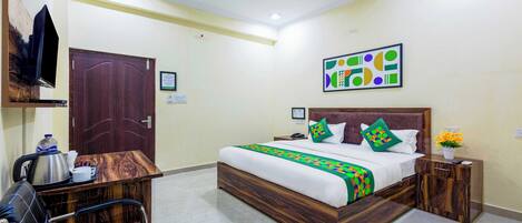 Standard-Doppel- oder -Zweibettzimmer | Zimmersafe, Schreibtisch, Bügeleisen/Bügelbrett, Zustellbetten