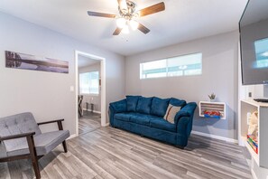 Smart TV - Tribesman Resort #18 - Renovated Condo, Minutes to Silver Dollar, Great Location (Branson)