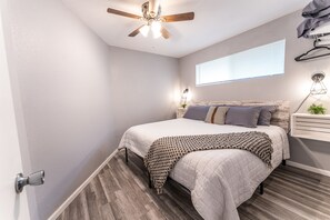 3 bedrooms, travel cot, free WiFi, bed sheets - Tribesman Resort #18 - Renovated Condo, Minutes to Silver Dollar, Great Location (Branson)