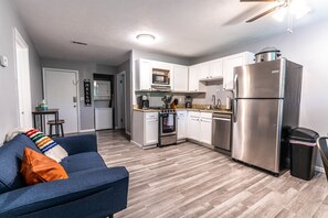 Interior - Tribesman Resort #18 - Renovated Condo, Minutes to Silver Dollar, Great Location (Branson)