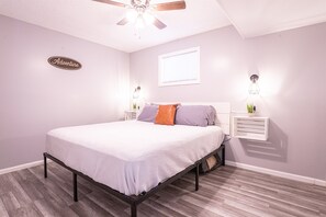 3 slaapkamers, reisbedje, gratis wifi, beddengoed