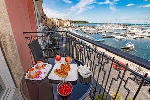 Exterior - L'isola del postino rooms (Procida)