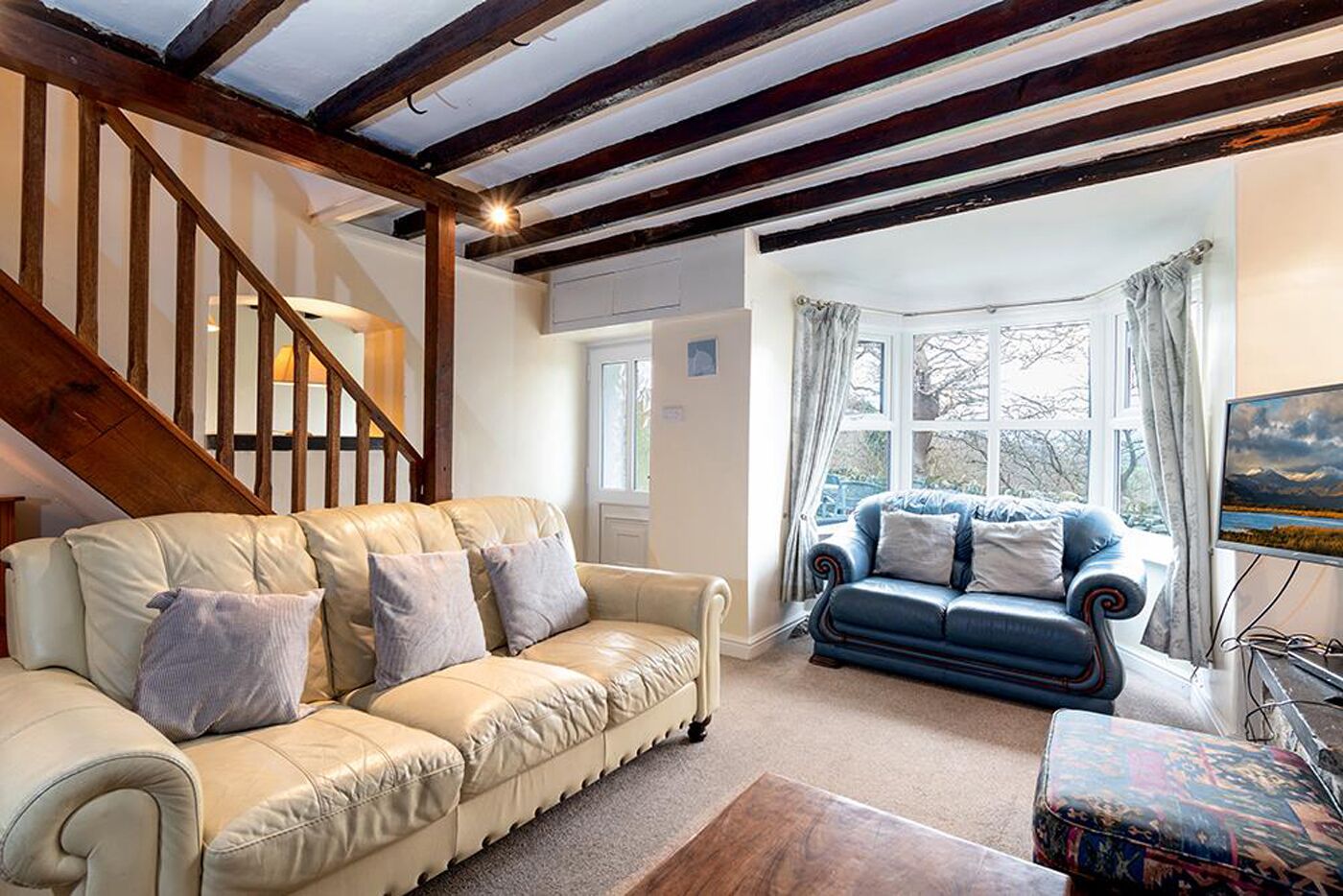 Bryn Dowsi Properties - Bryn Dowsi