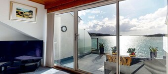 Pattaya - Three Bedroom Cottage, Sleeps 6