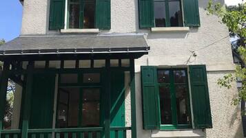 DĂ©tail de lâextĂ©rieur