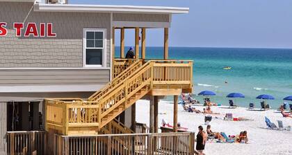 🌴Quick Walk to Beach • 2BR Summerhouse #27 ⭐