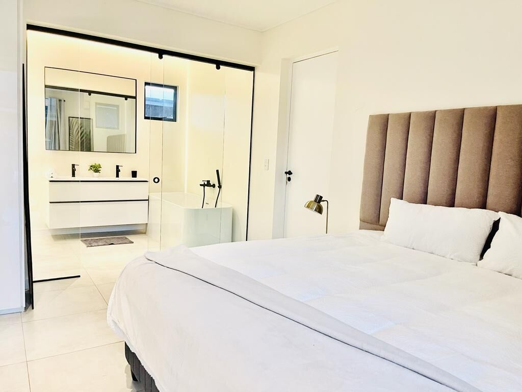 2 chambres, bureau, fer et planche à repasser, Wi-Fi gratuit