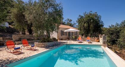 Villa Hara - Two Bedroom Villa, Sleeps 4