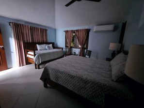 4 soverom, strykejern/-brett, wi-fi og sengetøy