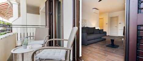 SANJA A1 - Two Bedroom Apartment | 거실 공간
