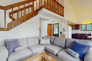 Televisio, takka, kirjoja