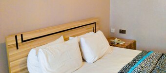 Musaroq Hotel 