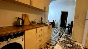 Dormitório compartilhado conforto | Cozinha compartilhada