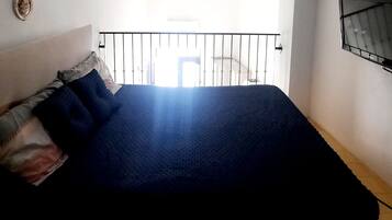 1 camera, ferro/asse da stiro, culla da viaggio, Wi-Fi gratuito