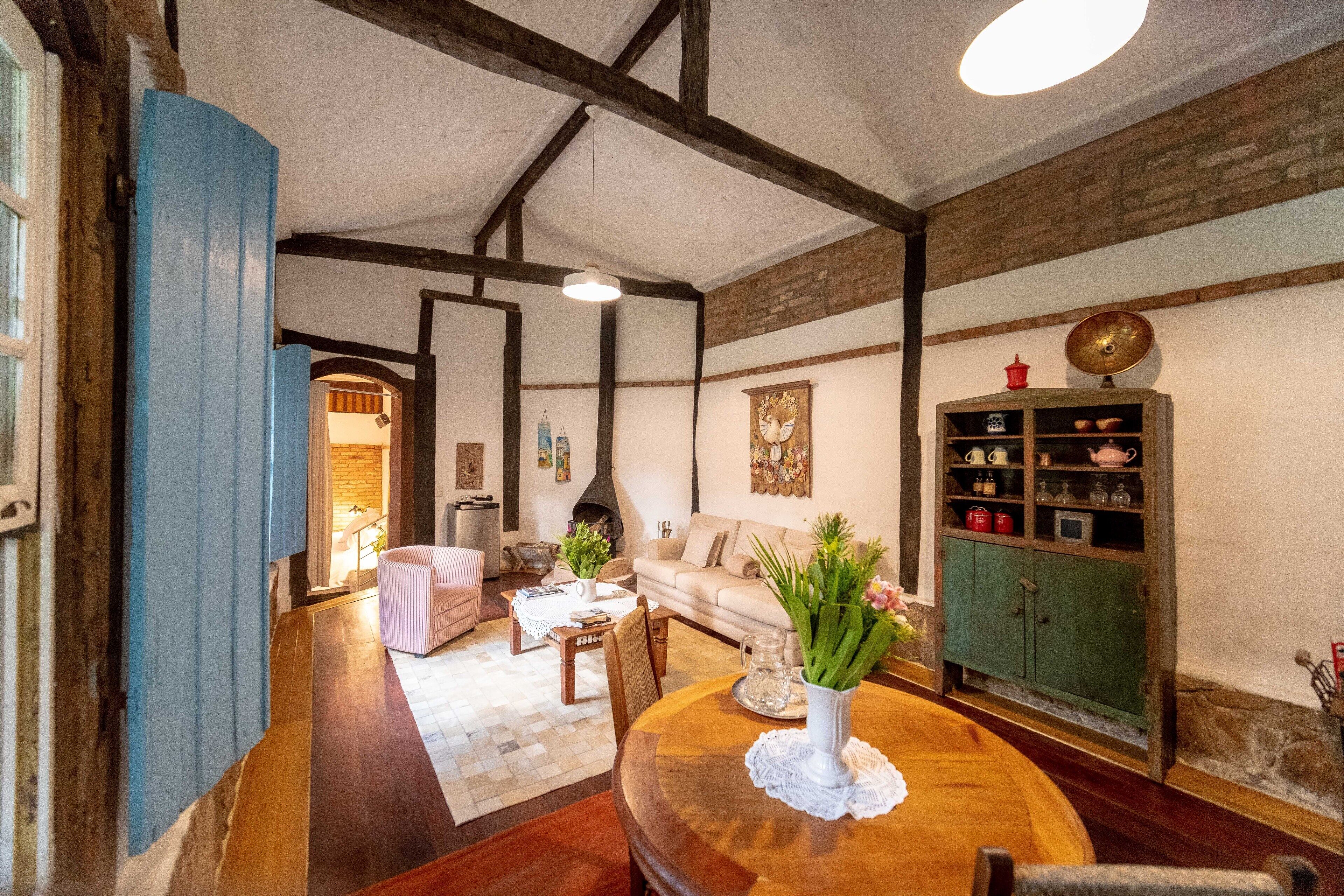 Casa luxo | Área de estar | TV de tela plana, impressoras