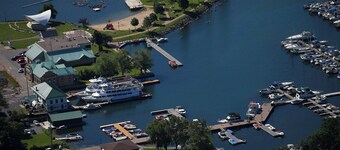 Riviera Inn and Suites 1000 Islands