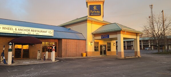 Fachada de la propiedad