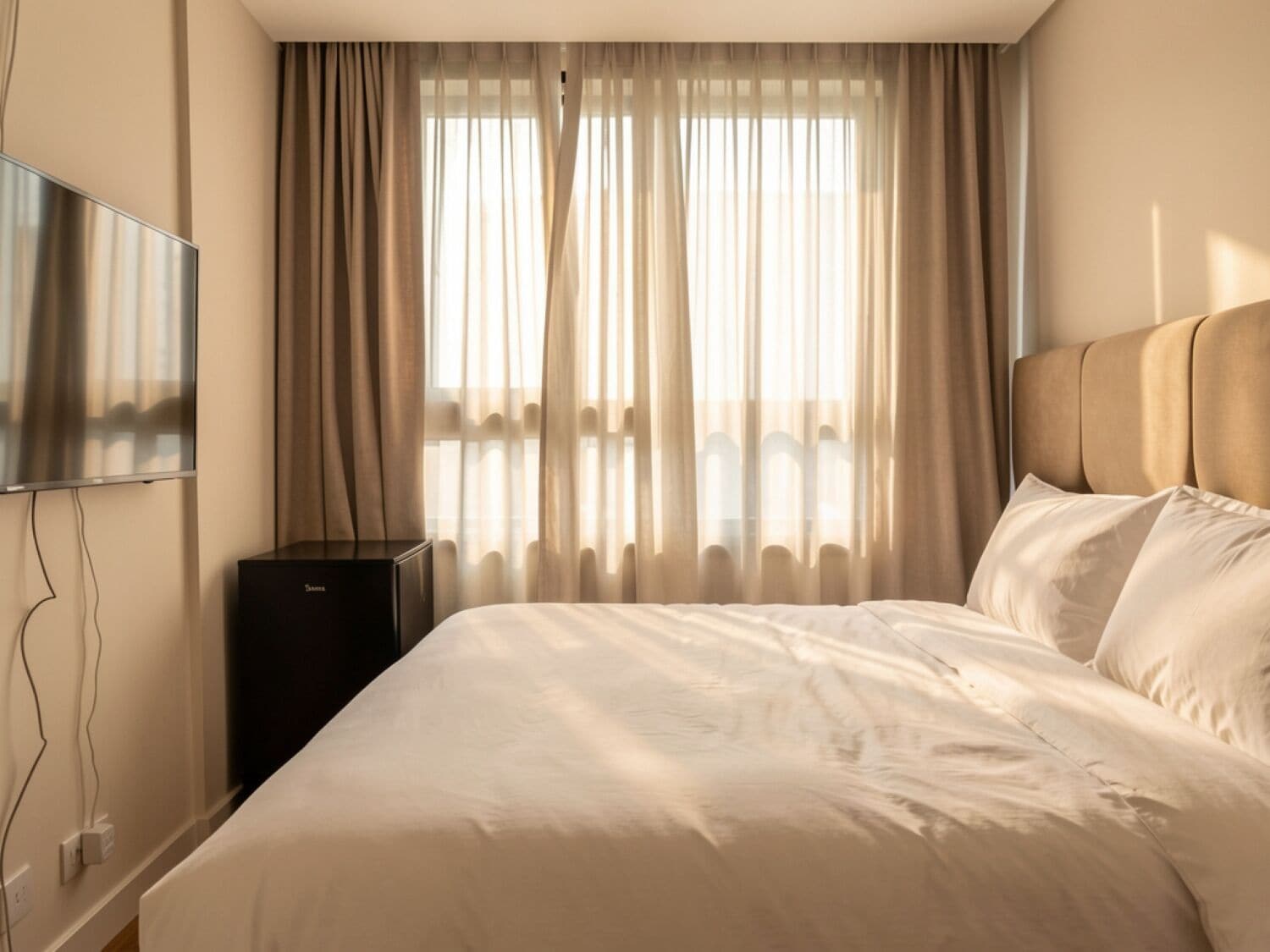 1 bedroom, internet, bed sheets