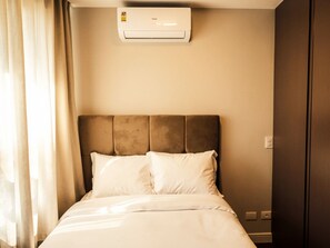 1 多间卧室、上网接入、床单