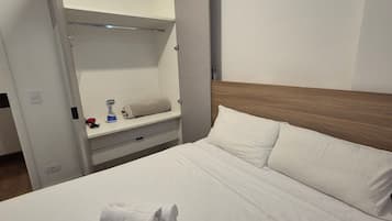 1 bedroom, internet, bed sheets