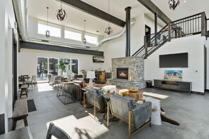 Interior - New! Meticulously Designed 3BR, 3.5B with Pool, Hot Tub, Fire Pit Access! (Whitefish)