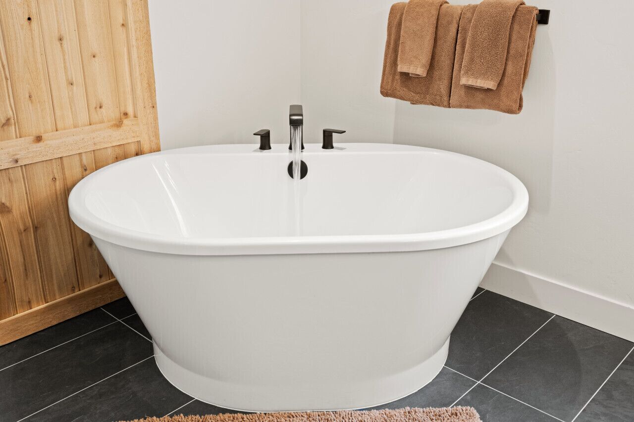 Inviting Master Tub