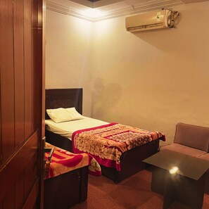Quarto casal luxo | Quartos à prova de som, Wi-Fi de cortesia