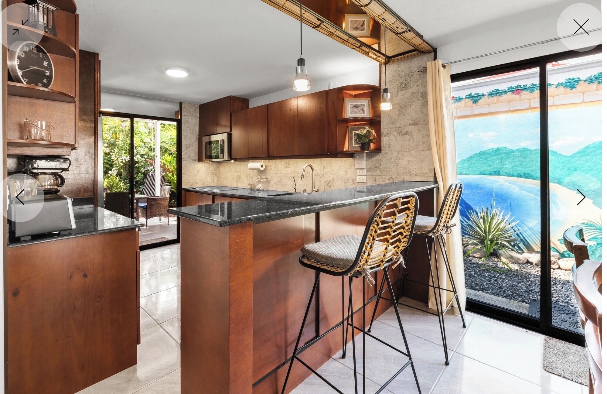 Kylskåp, mikrovågsugn, ugn och spishäll