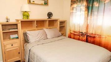 2 bedrooms, travel crib, WiFi