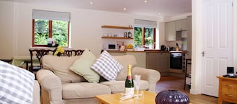 Middledown - a cottage that sleeps 7 guests in 3 bedrooms