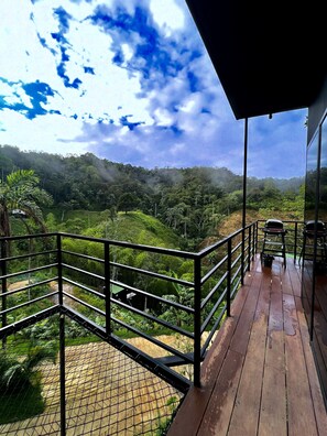Front of property - Gaia glamping  (San Rafael)