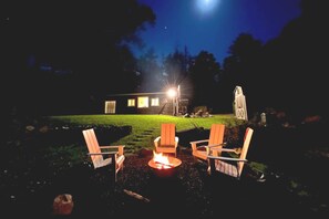 Property grounds - THE HIDDEN COTTAGE Private, Relaxing, Great Location, Has Everything You Need (Saugerties)