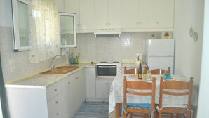 House, 1 Bedroom, Smoking, Balcony | Interior - Holiday Beach House Ritsa am Agios Gordios, Corfu (Corfu)