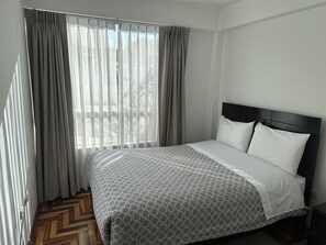 3 quartos, ferros/tábuas de passar roupa, Wi-Fi de cortesia