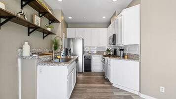 Fridge, microwave, oven, stovetop