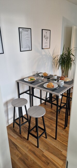 Dining - The World Appartment (Magdeburg)