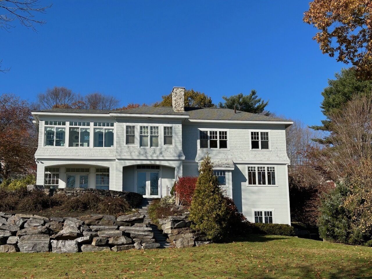 Luxury harbor side home on the Damariscotta River Short walk to town