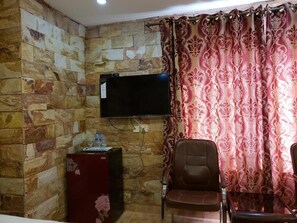Interior - Midway Inn Hotel (Rawalpindi)