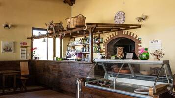 Bar (in der Unterkunft)