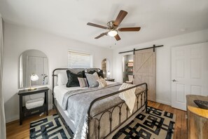 3 Schlafzimmer, Bügeleisen/Bügelbrett, kostenloses WLAN, Bettwäsche