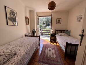 4 bedrooms, iron/ironing board, travel cot, WiFi