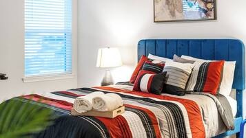 3 bedrooms, iron/ironing board, travel crib, free WiFi