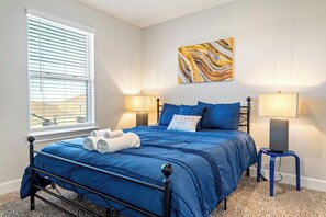 4 chambres, fer et planche à repasser, Wi-Fi gratuit, draps fournis