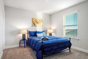 4 chambres, fer et planche à repasser, Wi-Fi gratuit, draps fournis